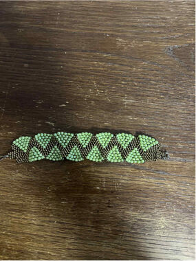Handmade Beaded Bracelet Green & Bronze Geometric Diamond Pattern 7.5” Boho
